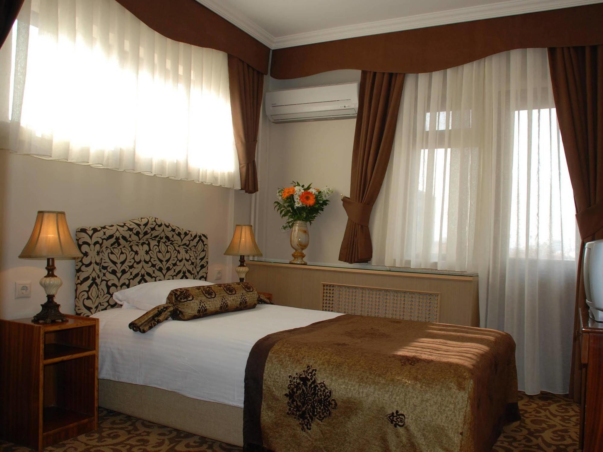 Hotel Mithat Анкара Екстер'єр фото